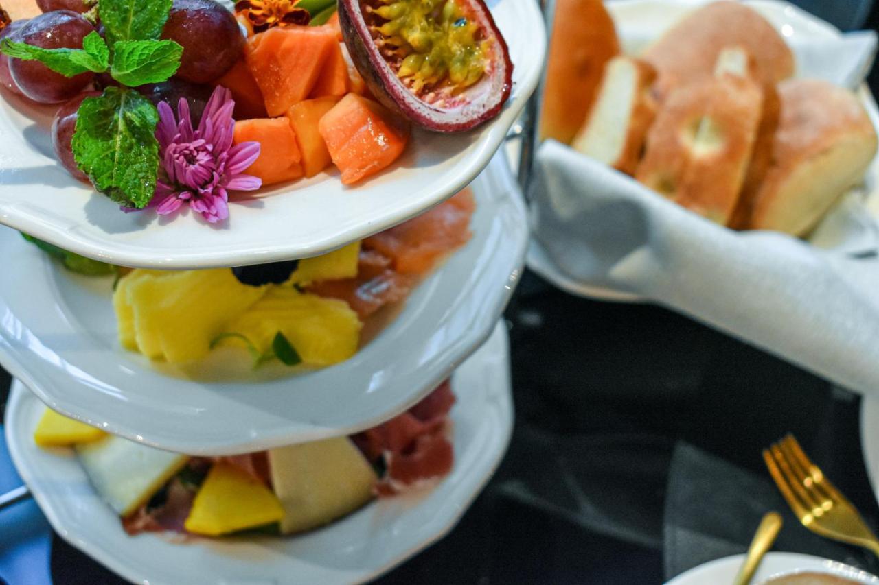 Palazzo Cornalia Hotel Milano Eksteriør billede Fruit salad